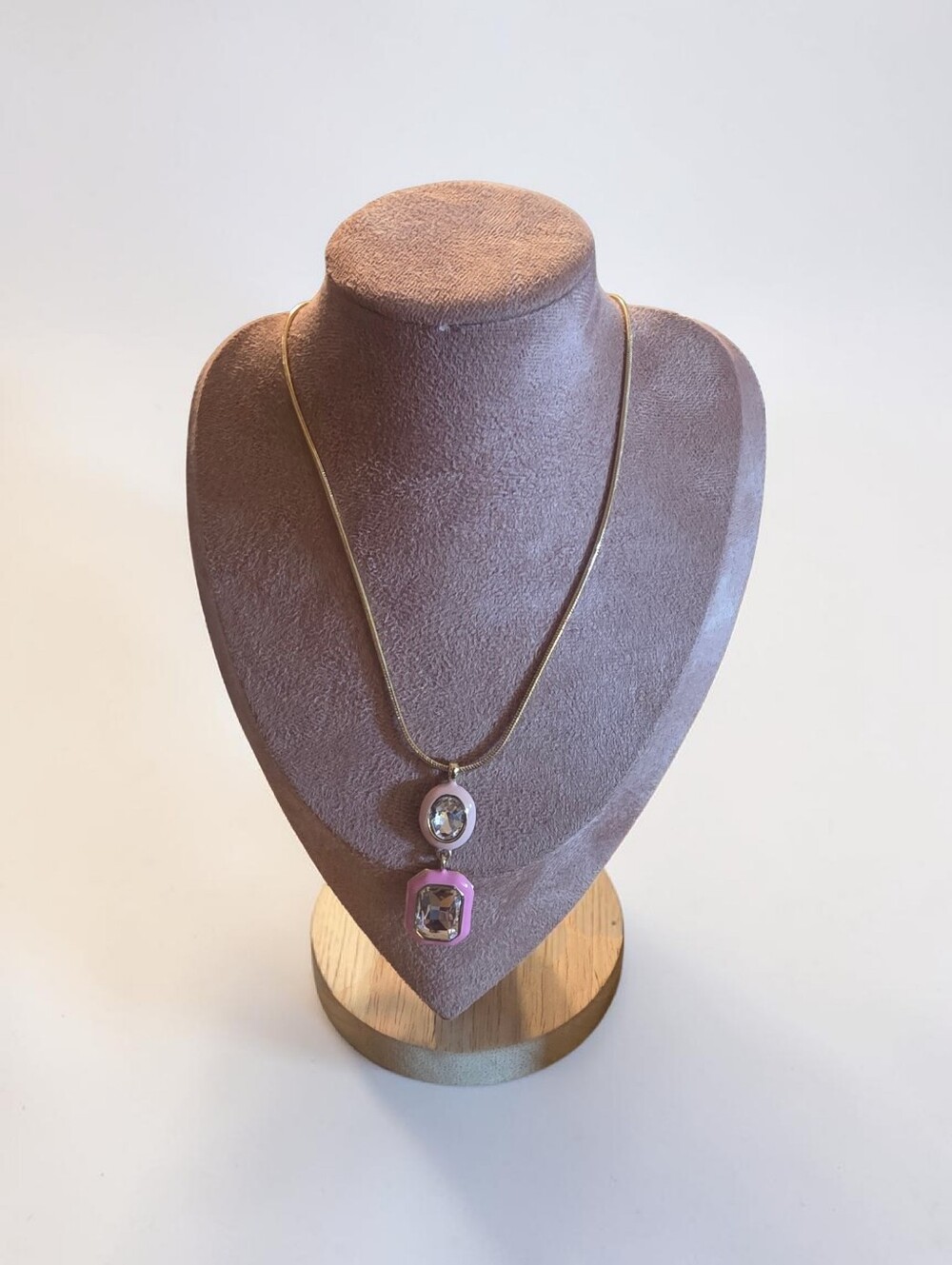 Nwt Sassified Boutique Gold Chain Necklace with Pink and Clear Gemstone Pendant